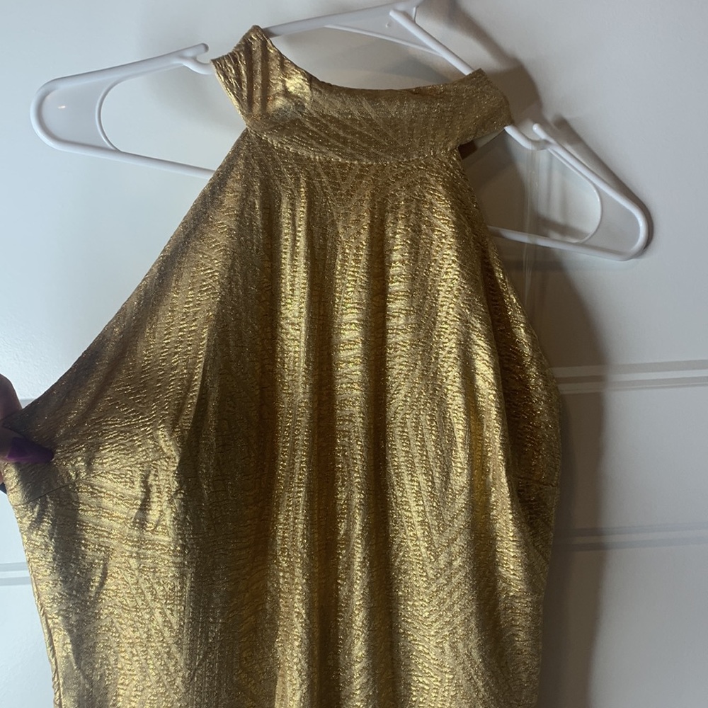 Gold dress 👸